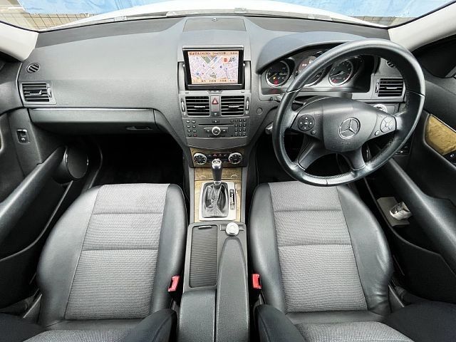 2009 Mercedes-BENZ C-CLASS photo 3