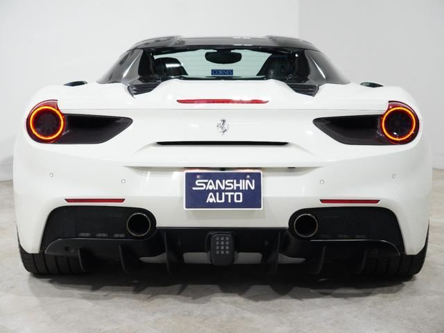 صورة مصغرة 9 لـ 2017 Ferrari 488 SPIDER