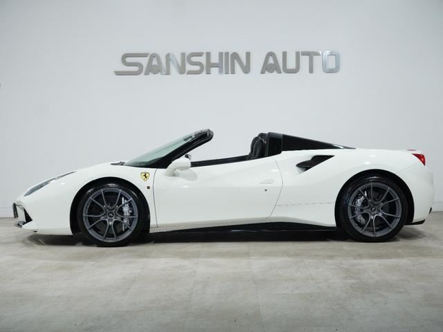 صورة مصغرة 5 لـ 2017 Ferrari 488 SPIDER