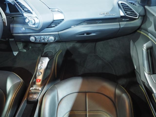 2016 Ferrari 488 SPIDER 缩略图 17