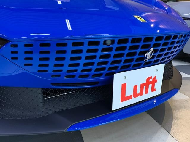 صورة مصغرة 11 لـ 2021 Ferrari ROMA