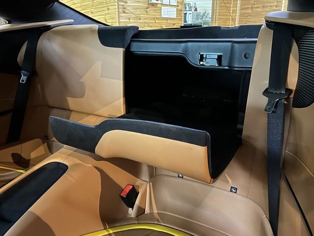 صورة مصغرة 33 لـ 2021 Ferrari ROMA