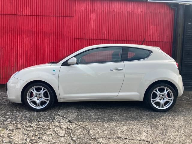 2010 ALFA Romeo MITO thumbnail 2