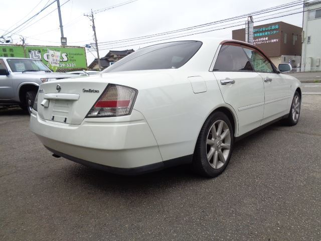 صورة 2 لـ 2001 Nissan GLORIA