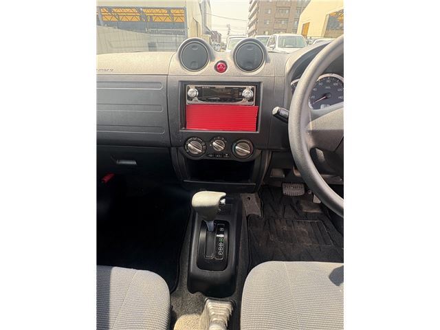 صورة 7 لـ 2009 Nissan KICKS