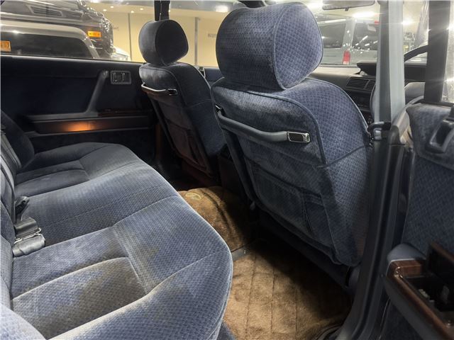 صورة مصغرة 21 لـ 1989 Nissan CEDRIC