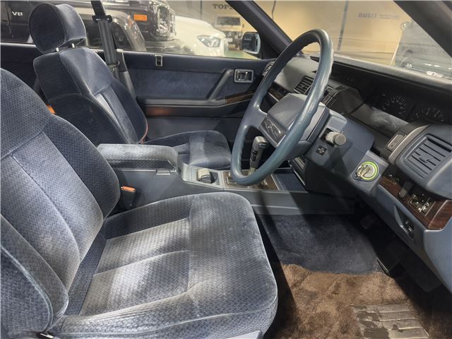 1989 Nissan CEDRIC 照片 10
