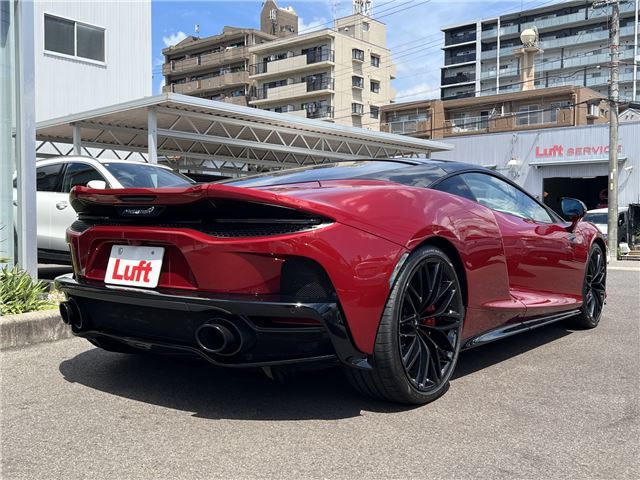 2024 Mclaren GT — миниатюра 2