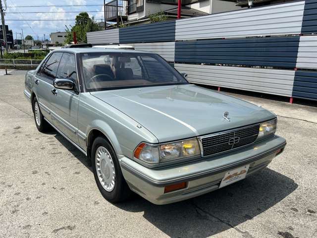 صورة 2 لـ 1990 Nissan GLORIA