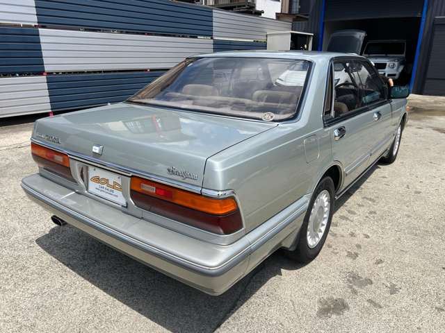 1990 Nissan GLORIA — миниатюра 16