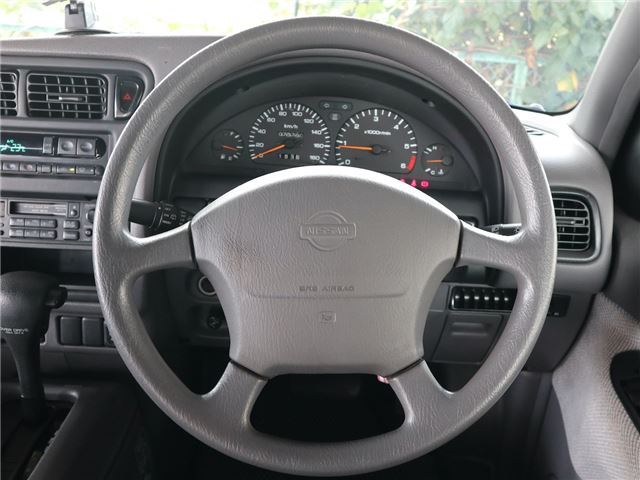 1996 Nissan SERENA — миниатюра 15