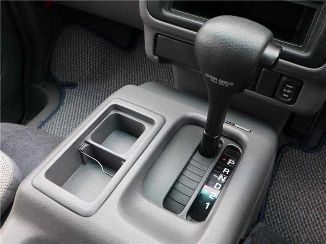 1996 Nissan SERENA — миниатюра 23