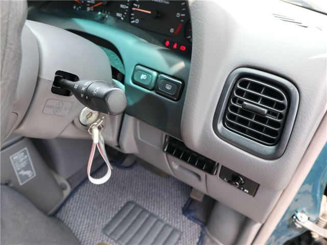 1996 Nissan SERENA — миниатюра 27
