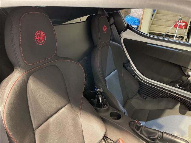 صورة مصغرة 14 لـ 2015 ALFA Romeo 4C