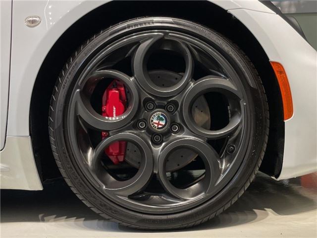 صورة مصغرة 20 لـ 2015 ALFA Romeo 4C