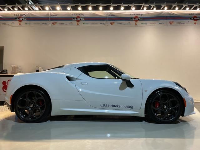 صورة مصغرة 8 لـ 2015 ALFA Romeo 4C