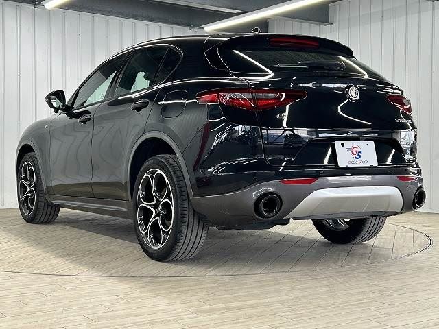 2022 ALFA Romeo STELVIO — миниатюра 14