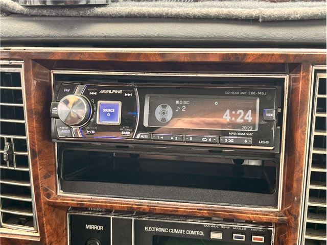 2000 Cadillac FLEETWOOD — миниатюра 16