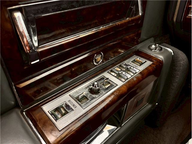 2000 Cadillac FLEETWOOD — миниатюра 18