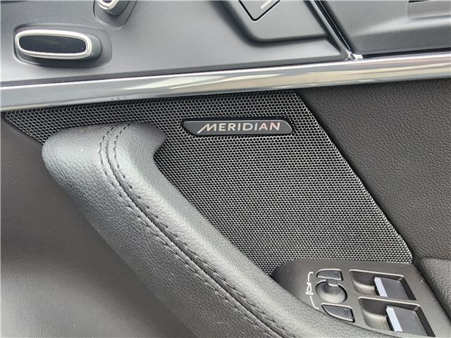 2018 Jaguar F-TYPE — миниатюра 22