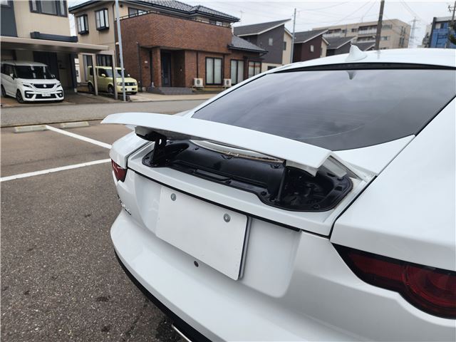 2018 Jaguar F-TYPE — миниатюра 26