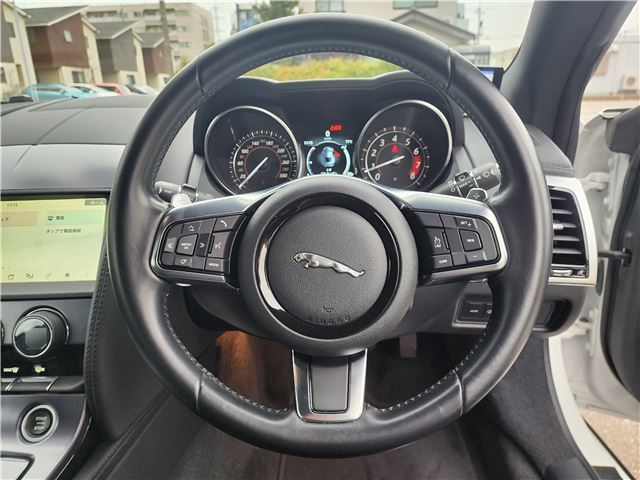 2018 Jaguar F-TYPE — миниатюра 10