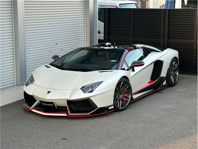 صورة مصغرة 11 لـ 2015 Lamborghini AVENTADOR