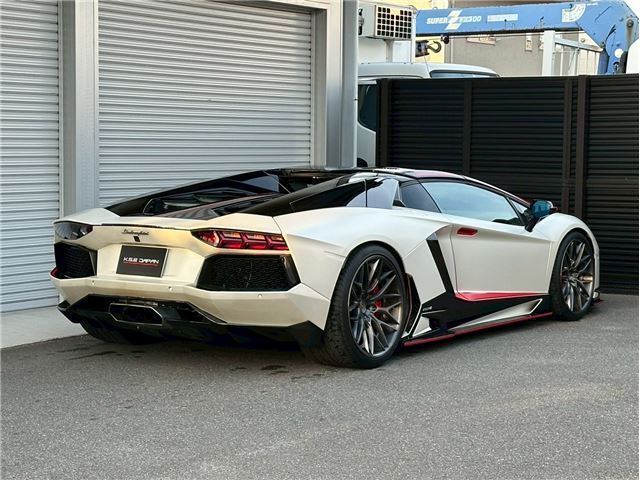 صورة مصغرة 20 لـ 2015 Lamborghini AVENTADOR