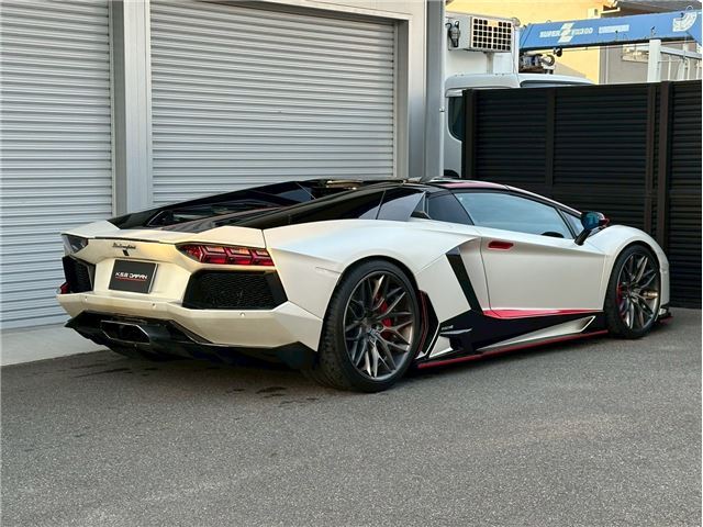 صورة مصغرة 22 لـ 2015 Lamborghini AVENTADOR