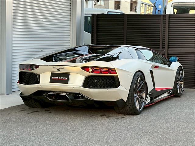 صورة مصغرة 24 لـ 2015 Lamborghini AVENTADOR