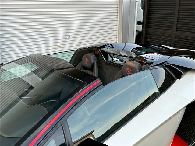 صورة مصغرة 31 لـ 2015 Lamborghini AVENTADOR