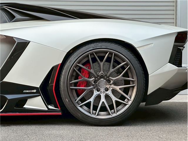 صورة مصغرة 34 لـ 2015 Lamborghini AVENTADOR