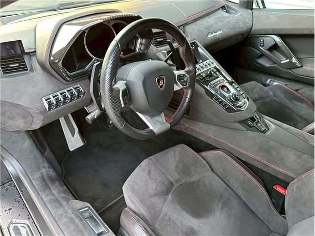 صورة مصغرة 36 لـ 2015 Lamborghini AVENTADOR