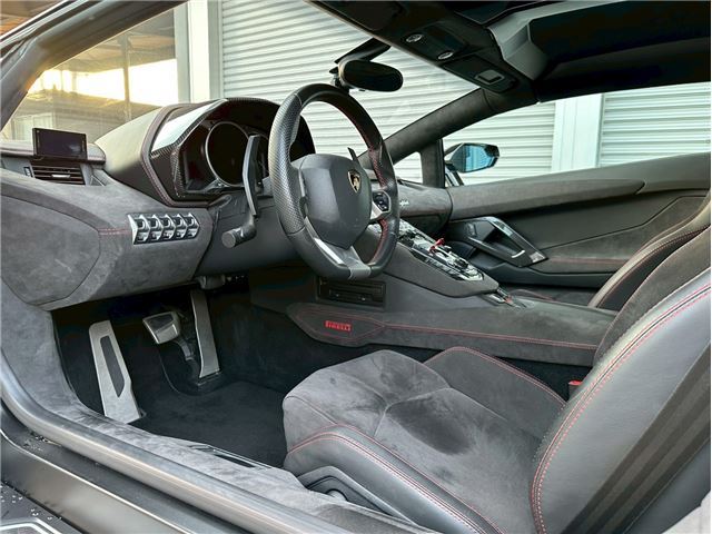 صورة مصغرة 44 لـ 2015 Lamborghini AVENTADOR
