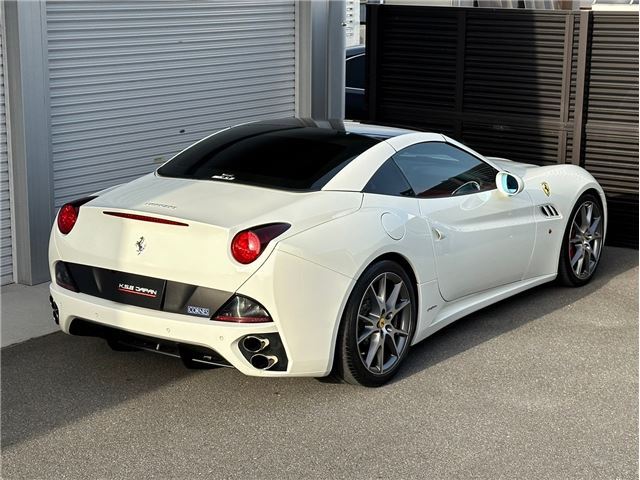 صورة مصغرة 12 لـ 2009 Ferrari CALIFORNIA
