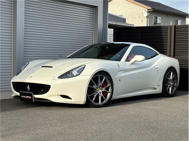 صورة مصغرة 2 لـ 2009 Ferrari CALIFORNIA