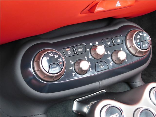صورة مصغرة 25 لـ 2009 Ferrari CALIFORNIA