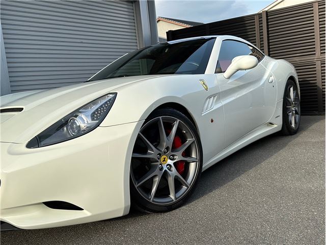 صورة مصغرة 5 لـ 2009 Ferrari CALIFORNIA
