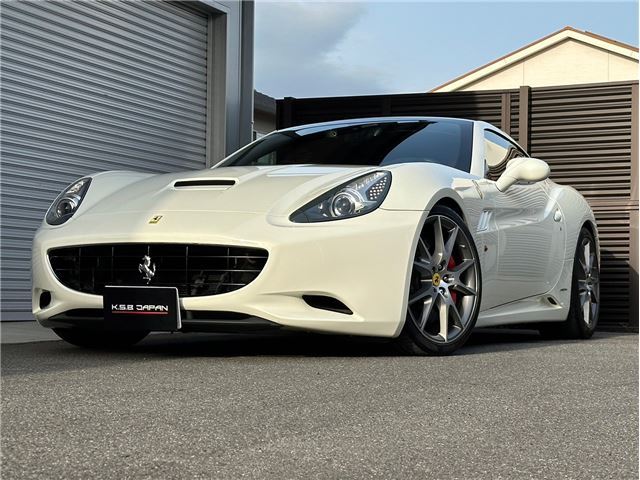 صورة مصغرة 4 لـ 2009 Ferrari CALIFORNIA