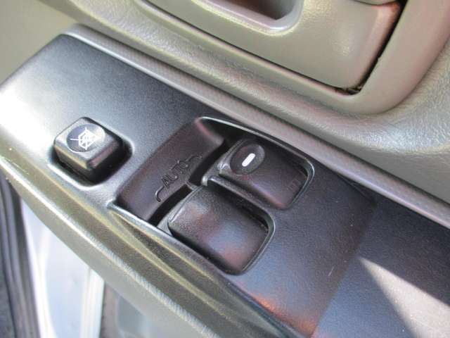 صورة مصغرة 29 لـ 2007 Nissan CLIPPER RIO