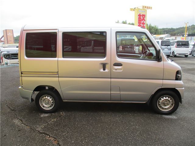 2013 Nissan NV100CLIPPER RIO — фото 3