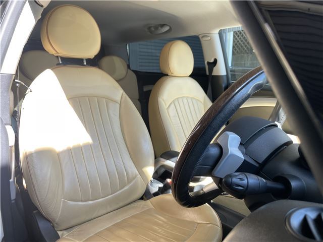 صورة مصغرة 16 لـ 2009 MINI CLUBMAN