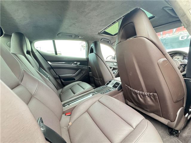 صورة مصغرة 17 لـ 2016 Porsche PANAMERA