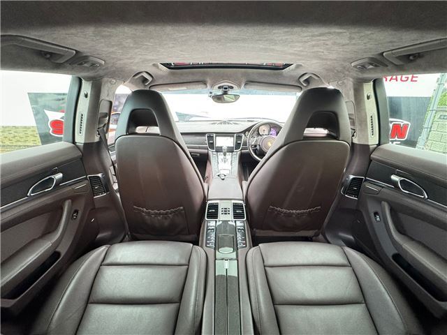 صورة مصغرة 21 لـ 2016 Porsche PANAMERA