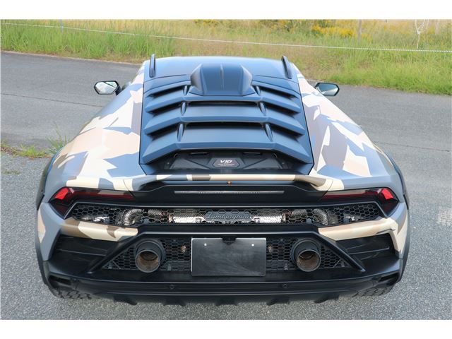 صورة 8 لـ 2024 Lamborghini HURACAN