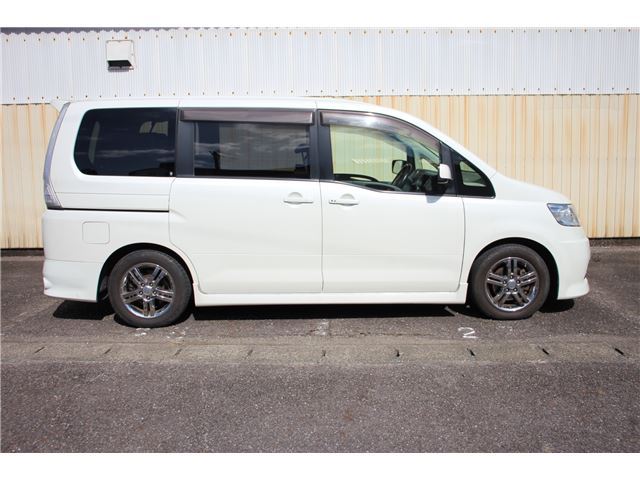 2006 Nissan SERENA 照片 3