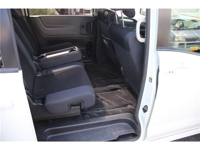 صورة مصغرة 18 لـ 2006 Nissan SERENA