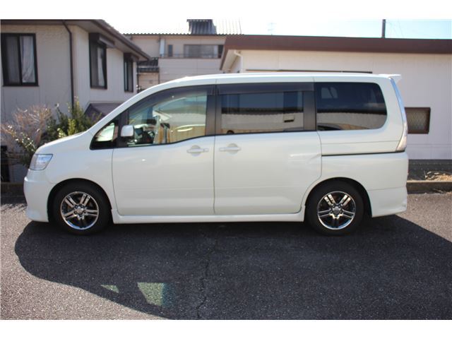 2006 Nissan SERENA 照片 4