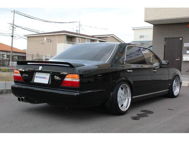 صورة 3 لـ 1993 Nissan GLORIA