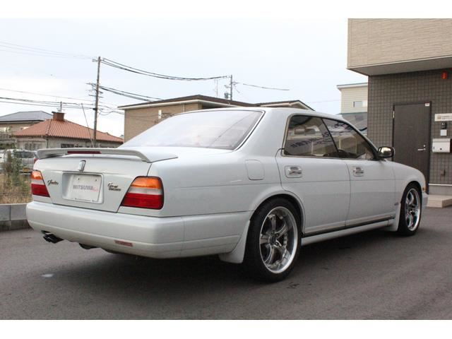 صورة 3 لـ 1995 Nissan GLORIA